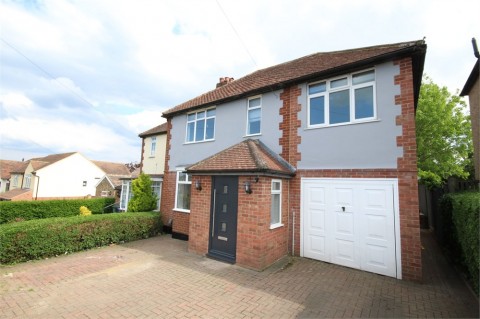 Boundary Road, Chalfont St Peter, Buckinghamshire - EAID:627586940, BID:13319603