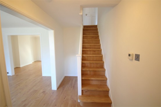 Images for Boundary Road, Chalfont St Peter, Buckinghamshire EAID:627586940 BID:13319603