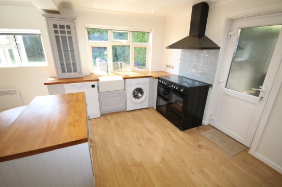 Images for Boundary Road, Chalfont St Peter, Buckinghamshire EAID:627586940 BID:13319603
