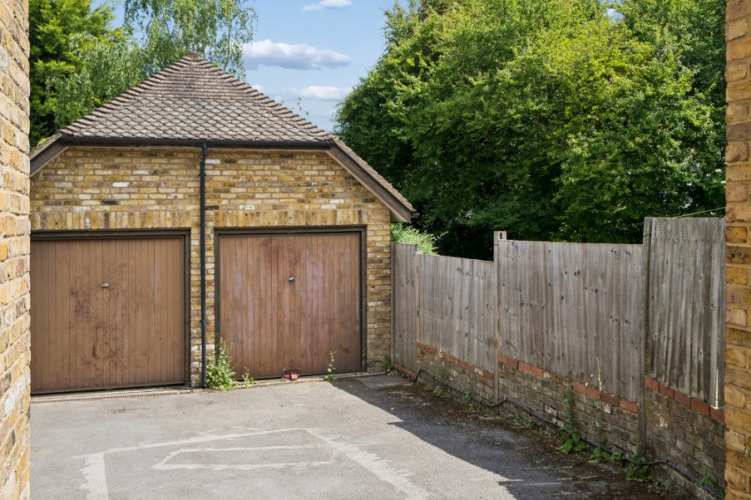Images for Lovel Road, Chalfont St Peter, Buckinghamshire