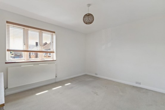 Images for Newdigate Road East, Harefield, Greater London EAID:627586940 BID:13319603