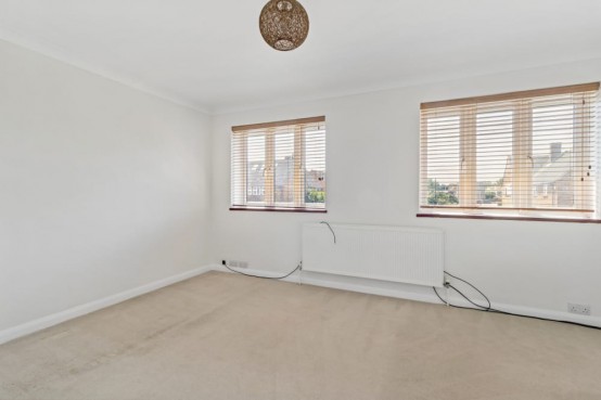 Images for Newdigate Road East, Harefield, Greater London EAID:627586940 BID:13319603