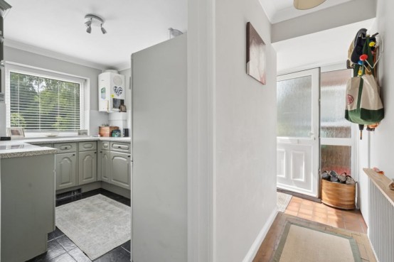 Images for Bedford Avenue, Amersham, Buckinghamshire EAID:627586940 BID:13319603