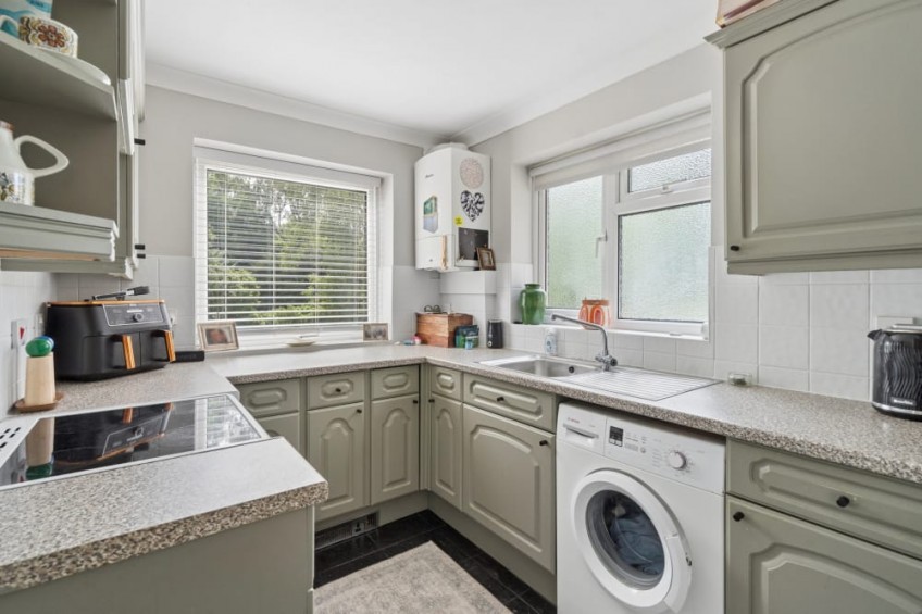 Images for Bedford Avenue, Amersham, Buckinghamshire