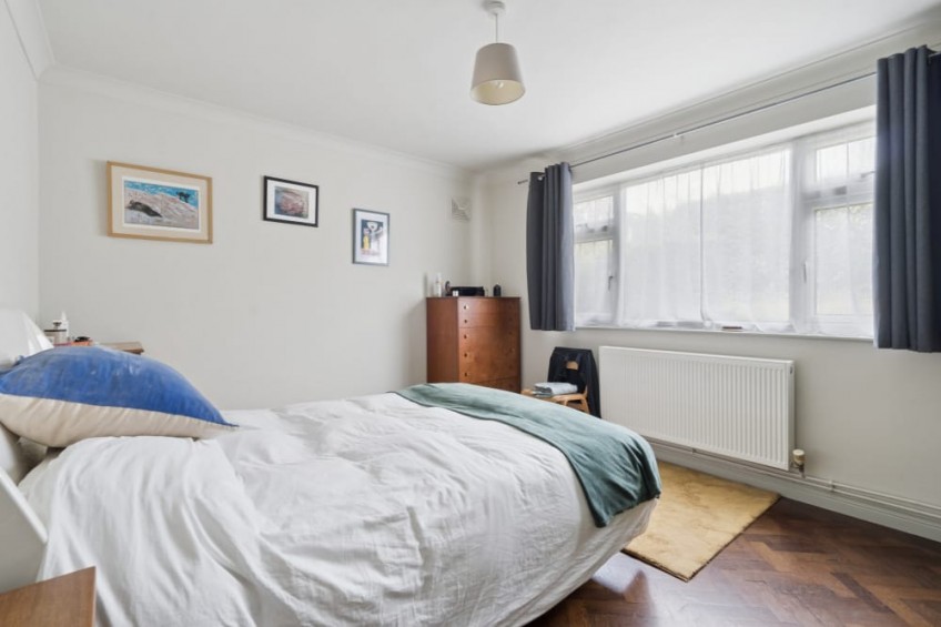 Images for Bedford Avenue, Amersham, Buckinghamshire